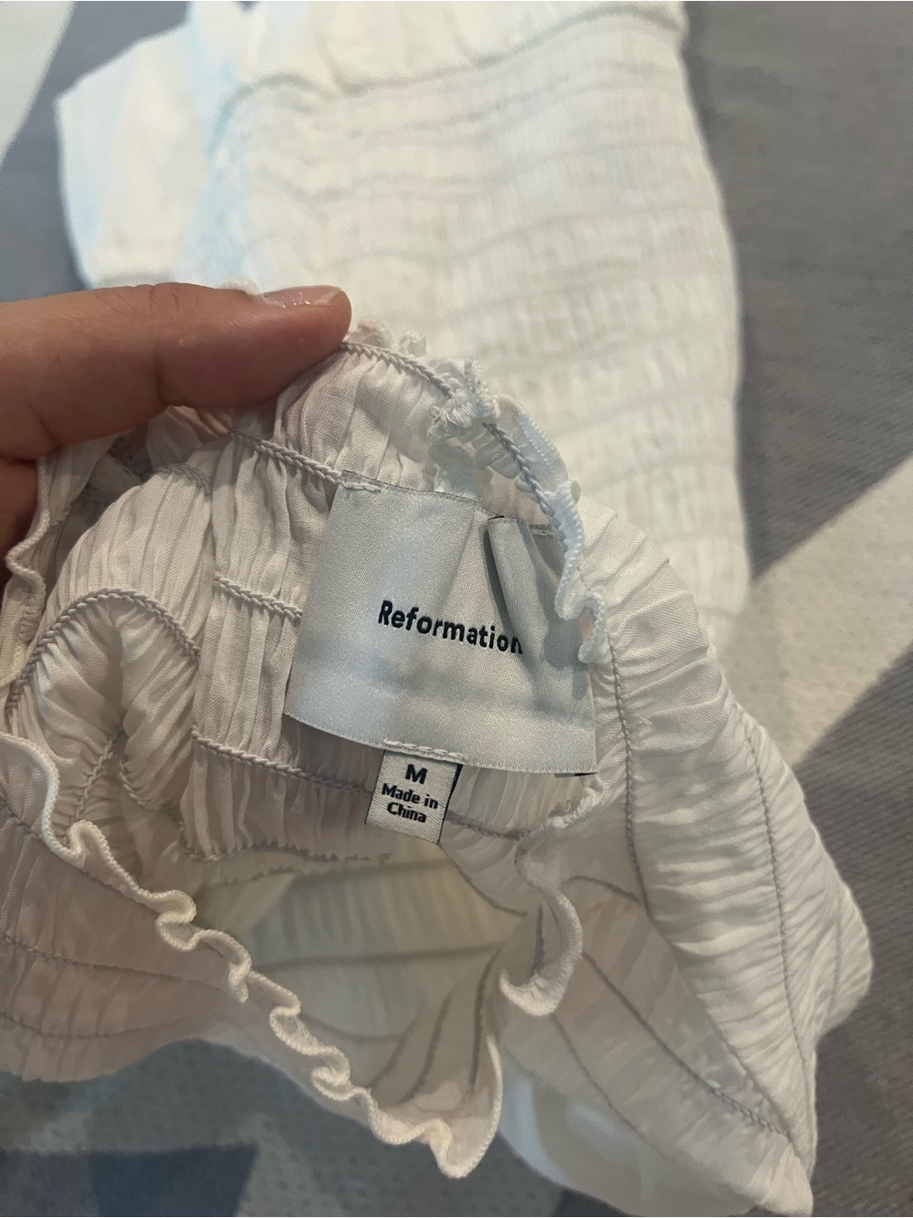 Reformation Smocked White Peplum Puff Sleeve Top - Picture 4 of 5